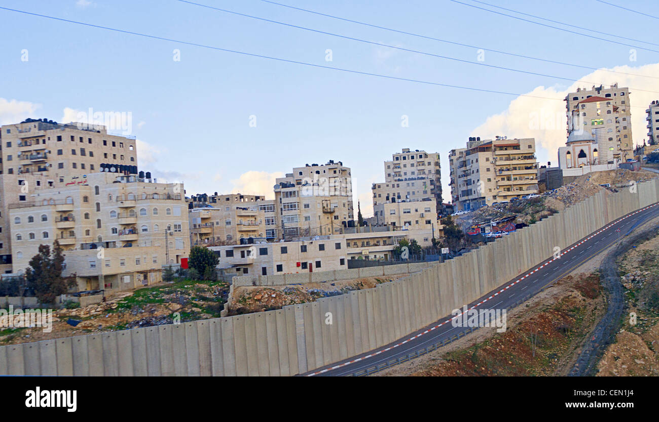Sicherheitsmauer errichtet, um jüdische trennen und arabischen Sektor Israels. Stockfoto