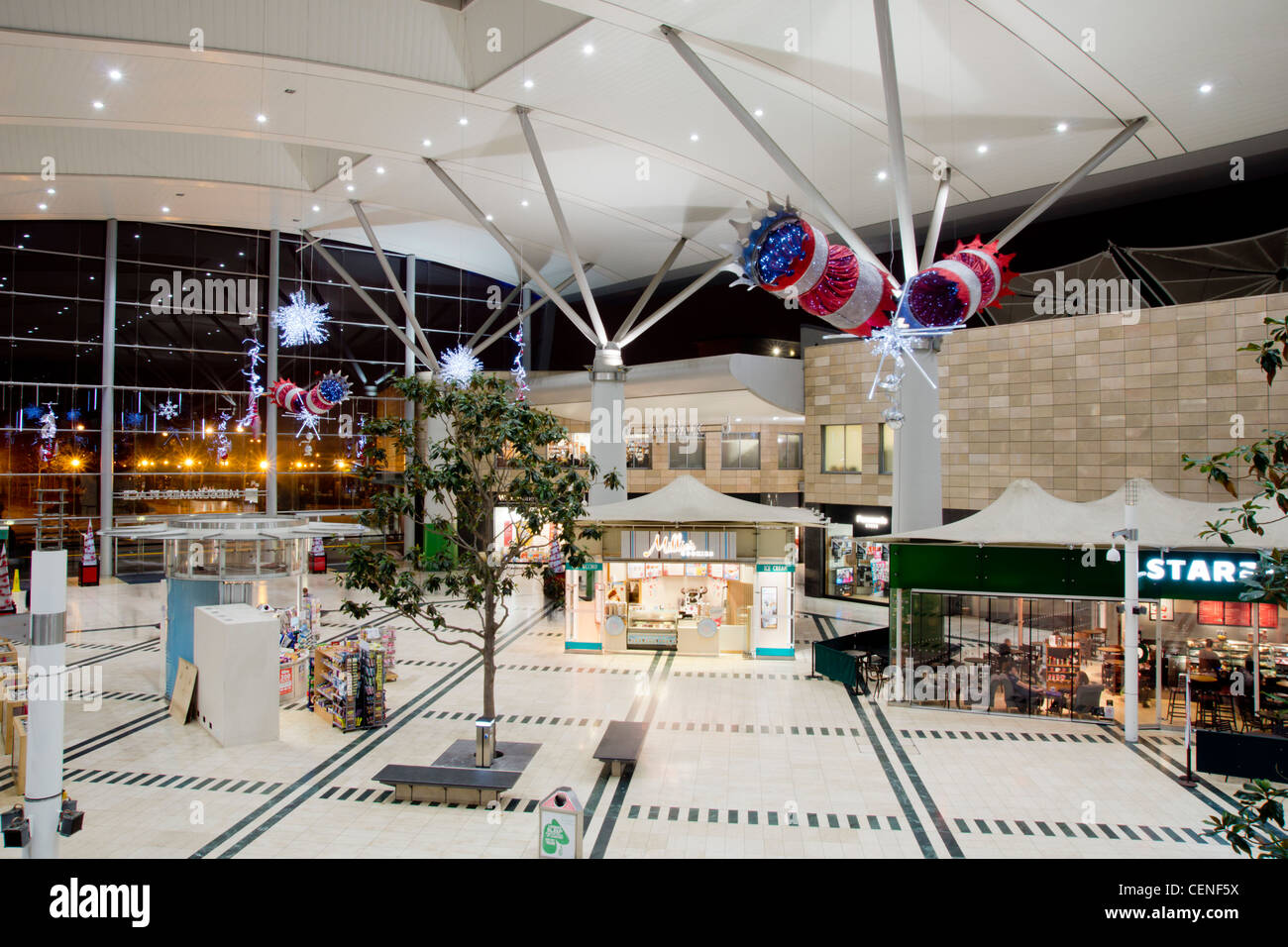 UK, England, Milton Keynes, Stadt shopping Center Dämmerung Stockfoto