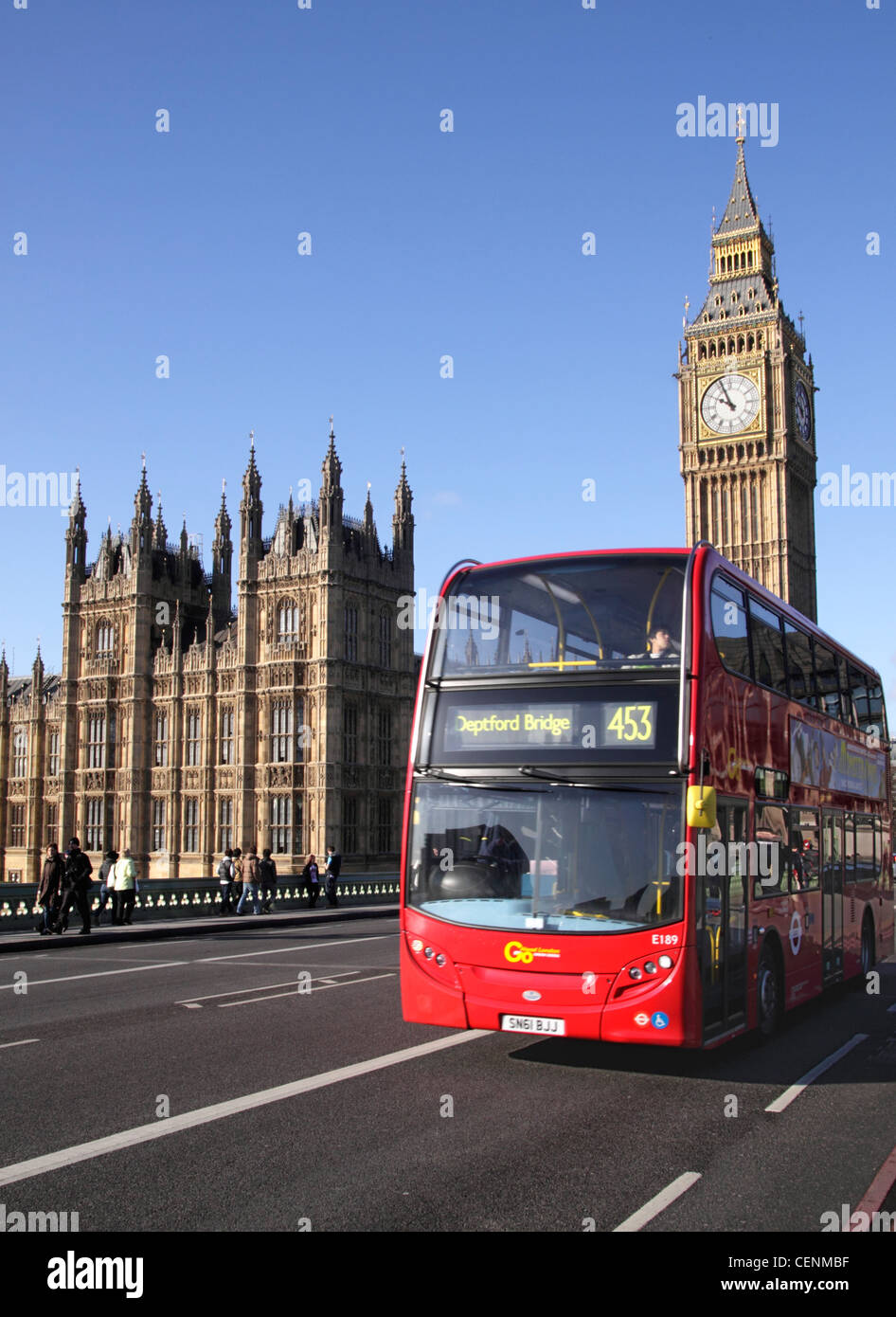 London Double Decker Bus Westminster Bridge Stockfoto