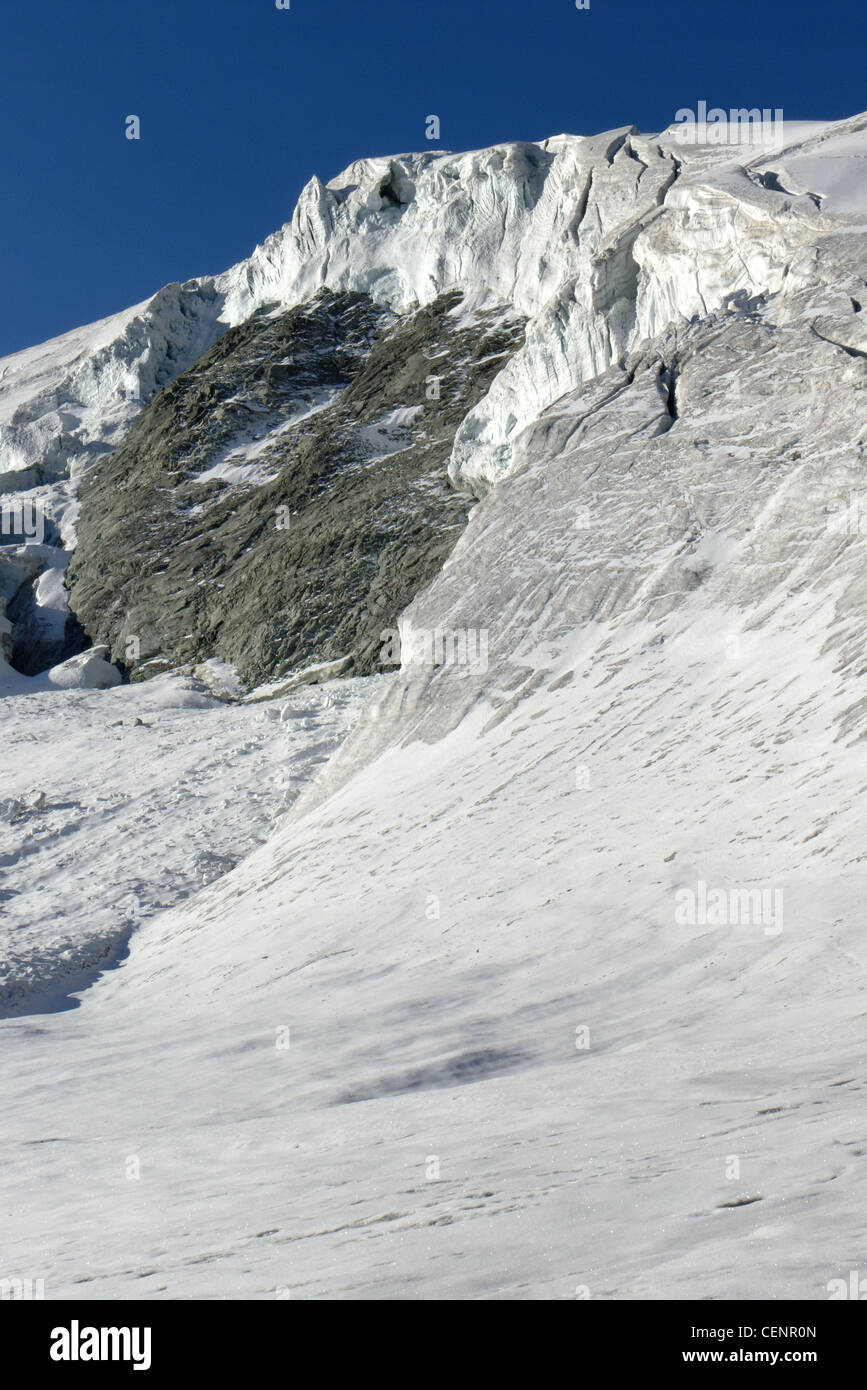 Reisen über einen Gletscher in der Schweiz Stockfoto