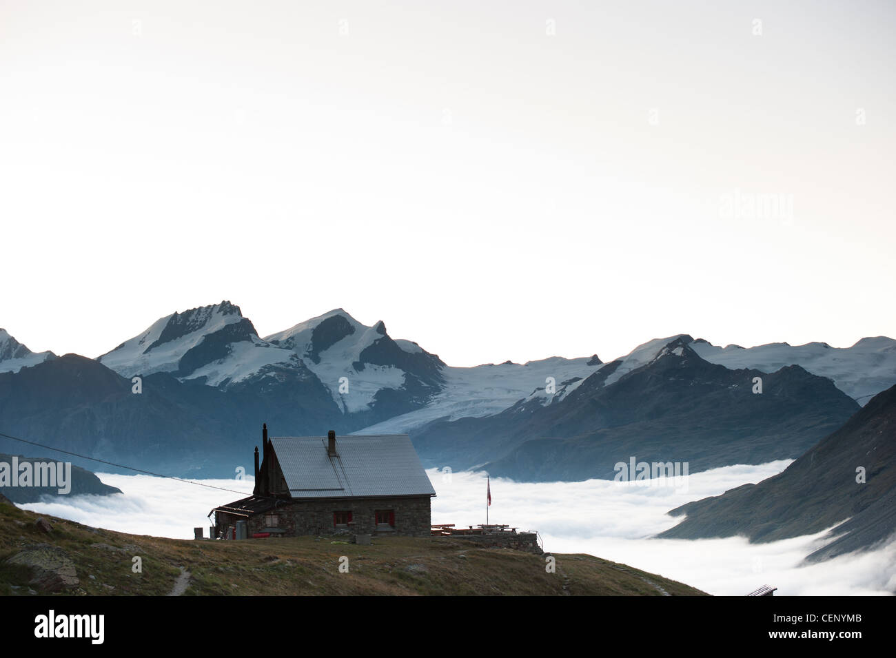 Sonnenaufgang von Schönbielhütte Gornergrat mit Monte Rosa, Zermatt, Schweiz Stockfoto