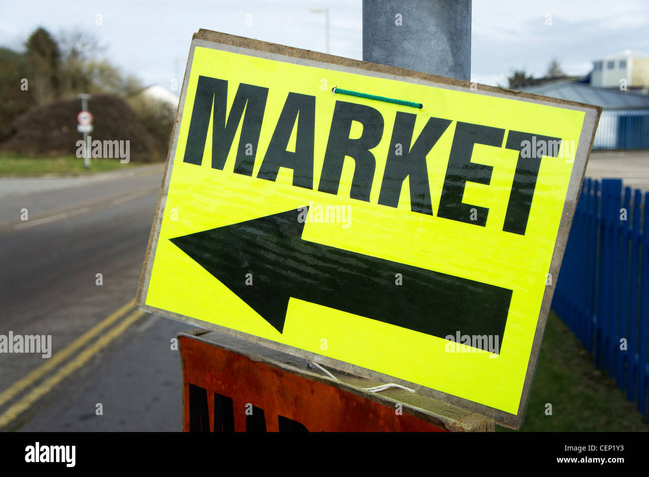 Ein Wegweiser für einen lokalen Markt in Bolton, Lancashire, UK Stockfoto