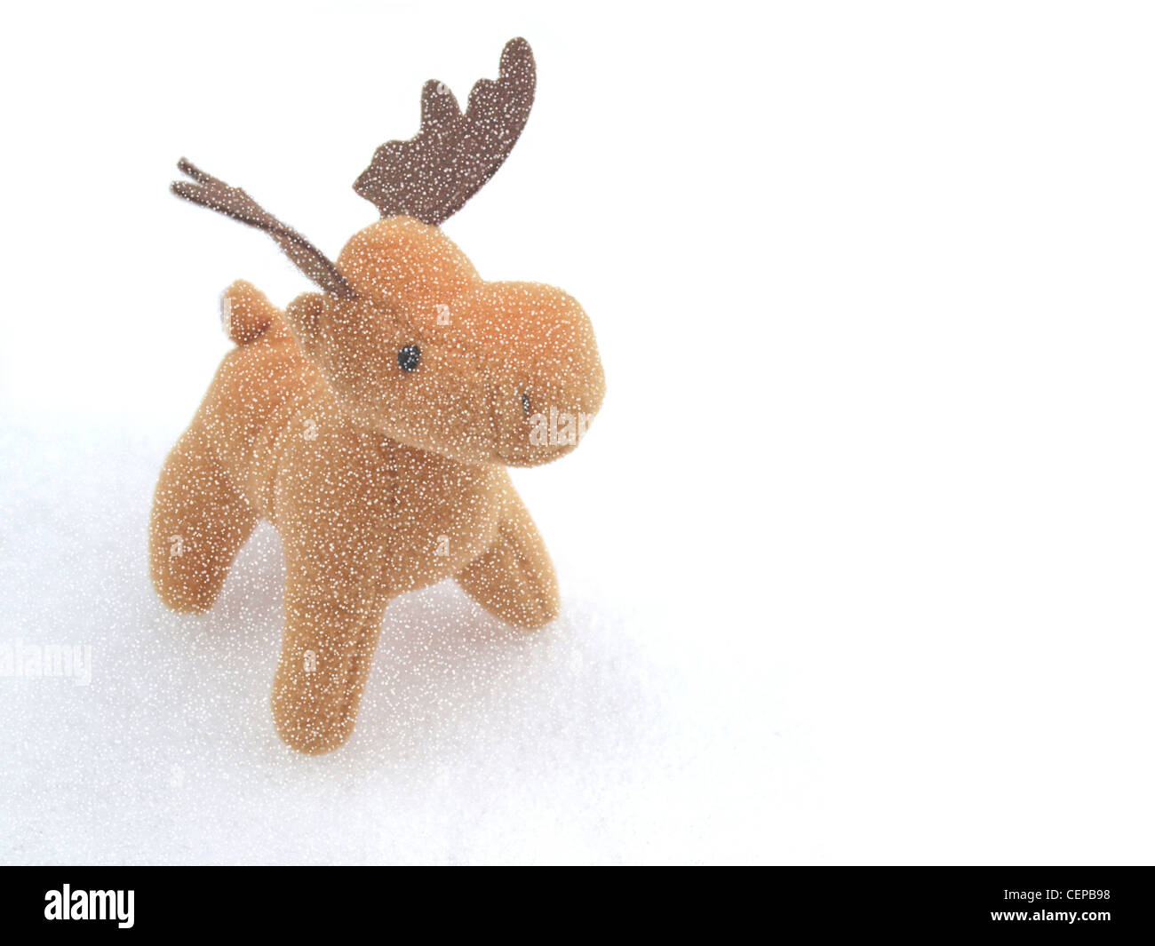 Hohe Schlüssel Bild von Weihnachten Elch Hirsch im Schnee Stockfoto