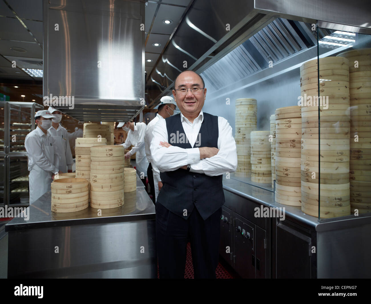 Yang Chi Hua, Besitzer des familiär geführten renommierten Knödel Franchise, Din Tai Fung. Stockfoto