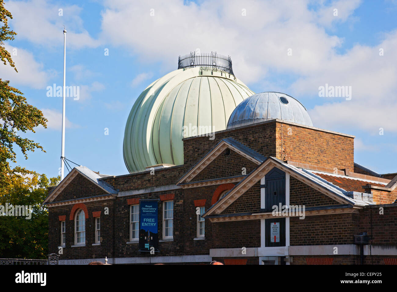 Der Nullmeridian der Welt auf das Royal Observatory Meridian Building markiert. Stockfoto
