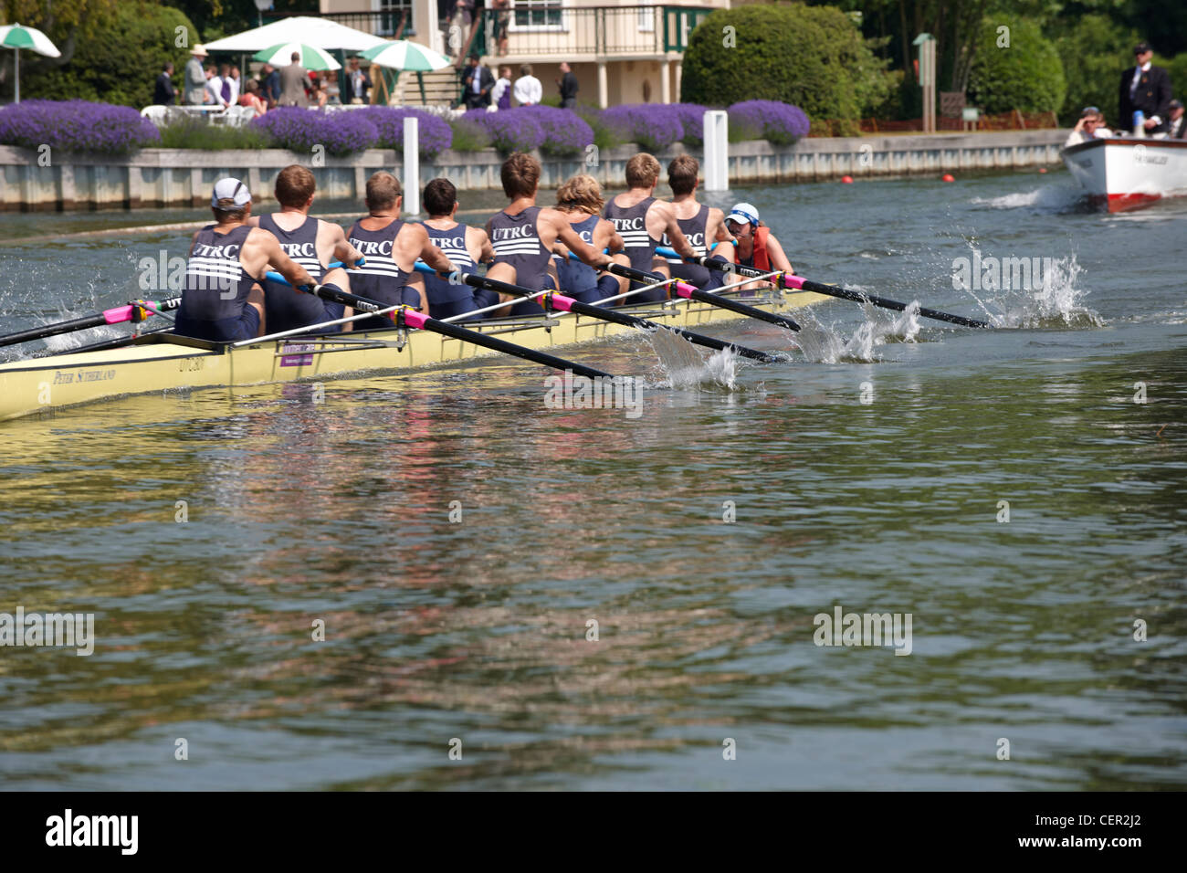 Ein acht Rennen an der jährlichen Henley Royal Regatta. Stockfoto