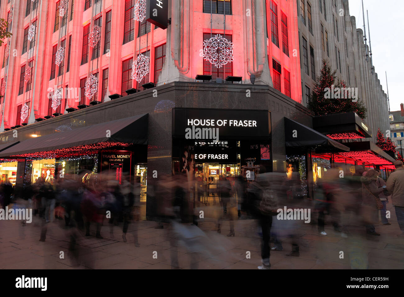 Weihnachtsbeleuchtung Schaufenstergestaltung House of Fraser Kaufhaus, Oxford Street, City of Westminster, London, England, UK Stockfoto