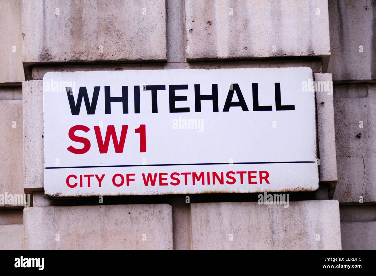 Whitehall SW1 Straßenschild. Whitehall ist Heimat für viele Regierungsbehörden und Ministerien. Stockfoto