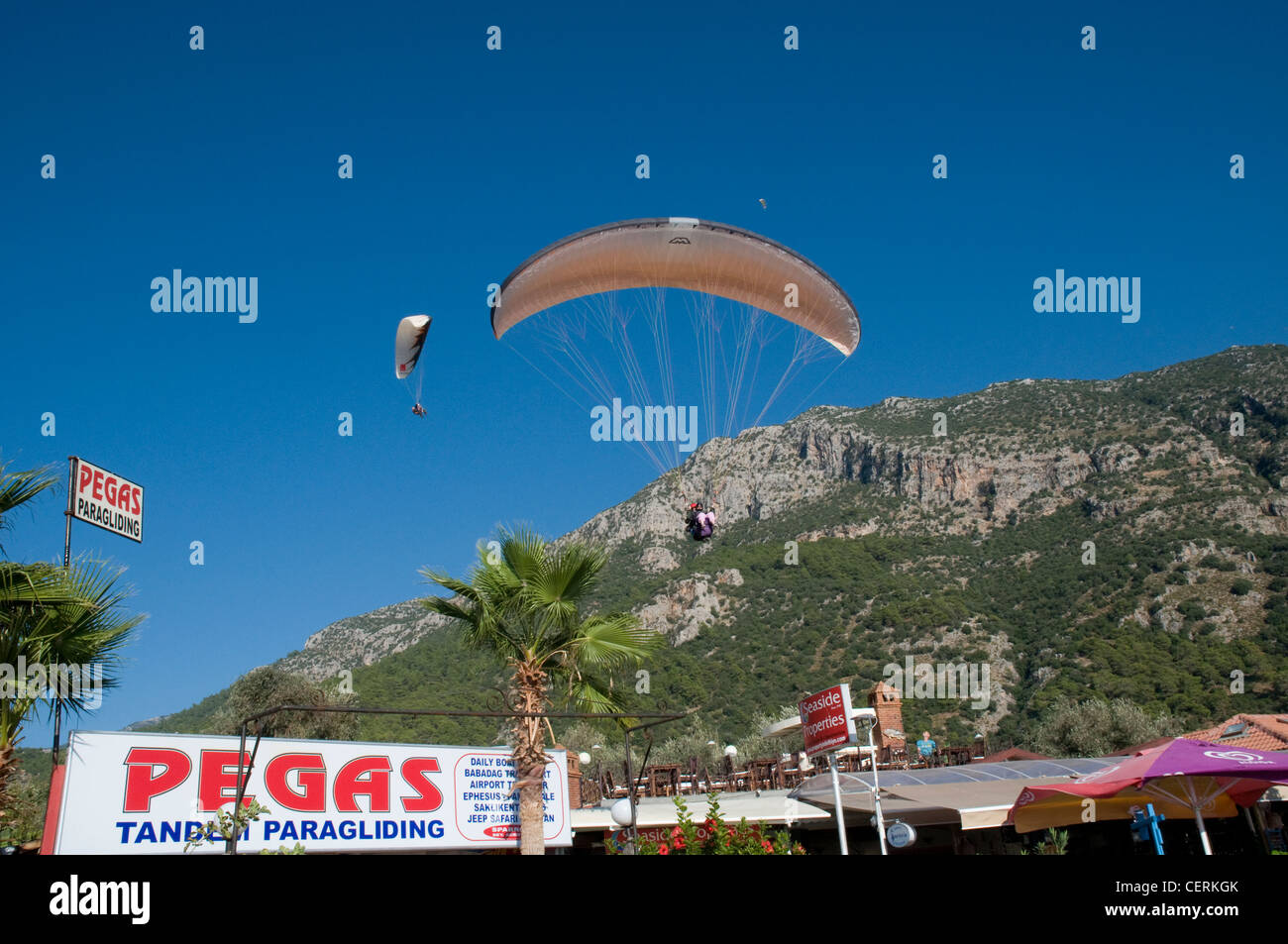 Gleitschirme, Olu Deniz, Türkei Stockfoto