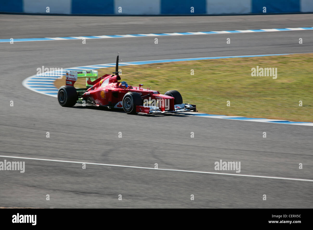 Ferrari F1 Rennwagen, angetrieben von Fernando Alonso im Winter Tests in Jerez Rennstrecke Andalusien Spanien Stockfoto