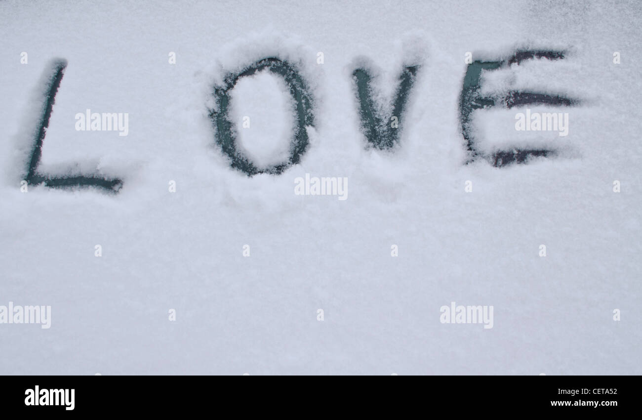 Geschrieben im schnee Fotos und Bildmaterial in hoher Auflösung Alamy
