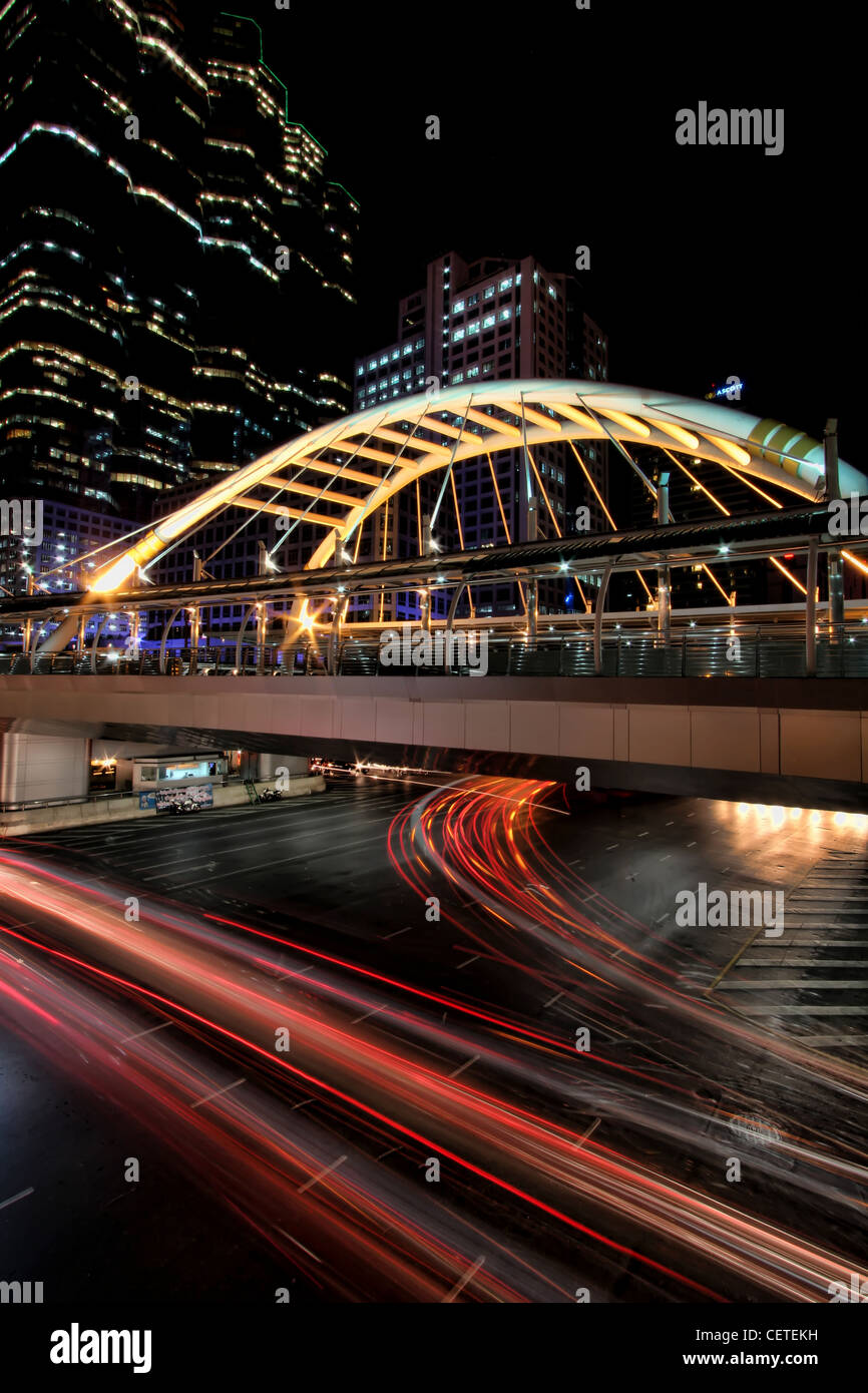 Sathorn - Chongnonsi Kreuzung in Bangkoks Central Business District Stockfoto