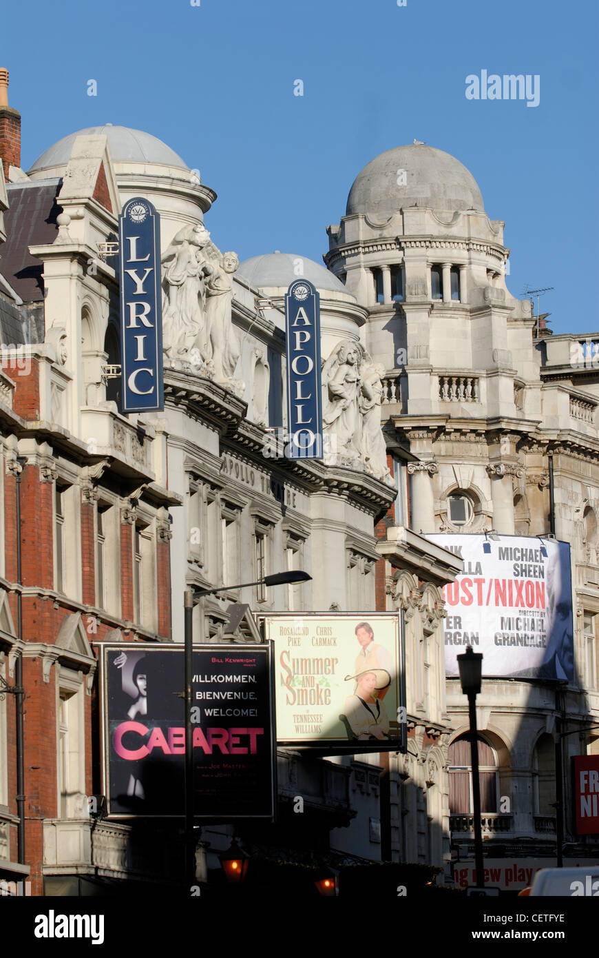 Die Lyrik und Apollo Theater in Shaftesbury Avenue. Shaftsbury Avenue ist nach Anthony Ashley Cooper, 7. Earl of Shaftes benannt. Stockfoto