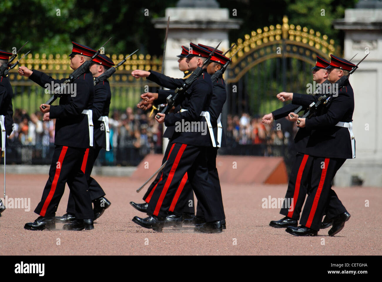 Wechsel der Wachablösung am Buckingham Palace. Stockfoto