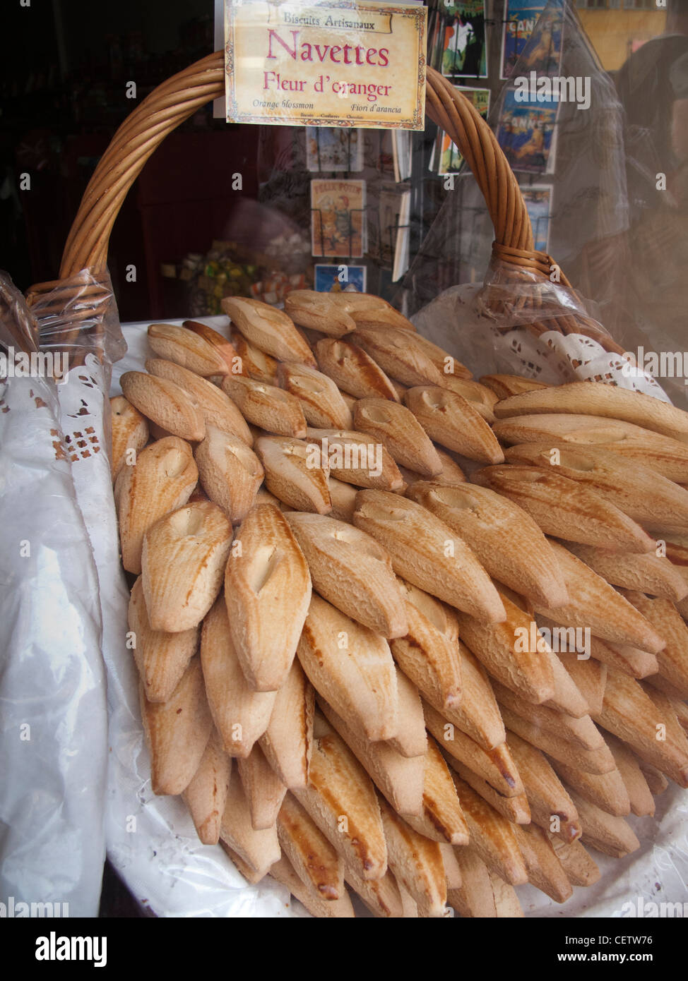 Traditionellen handwerklichen Kekse auf dem Display in einer Dbakery, Nizza, Côte d ' Azur, Frankreich Stockfoto