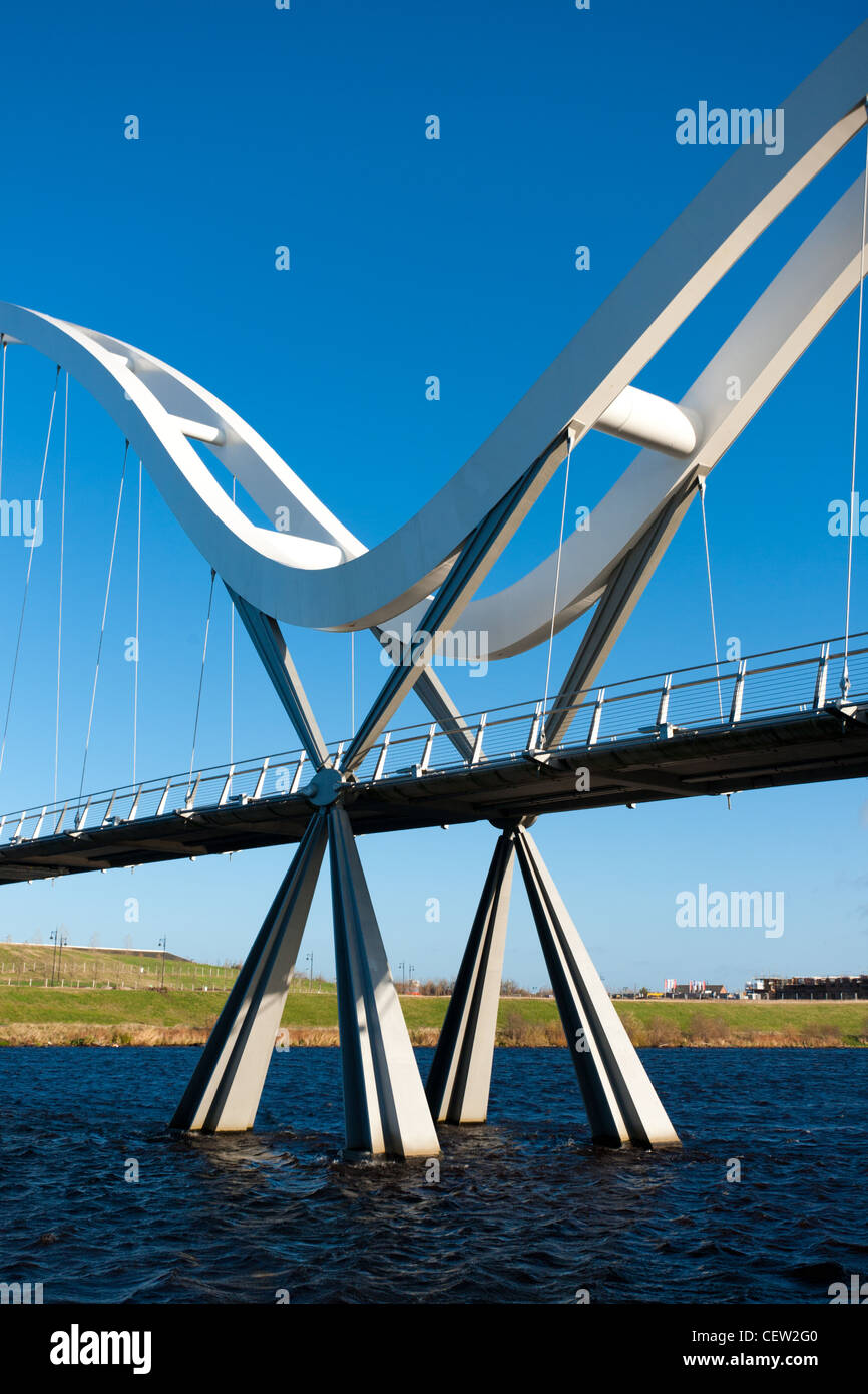 Infinity-Brücke über den Fluss Tees, Stockton Teesside Stockfoto