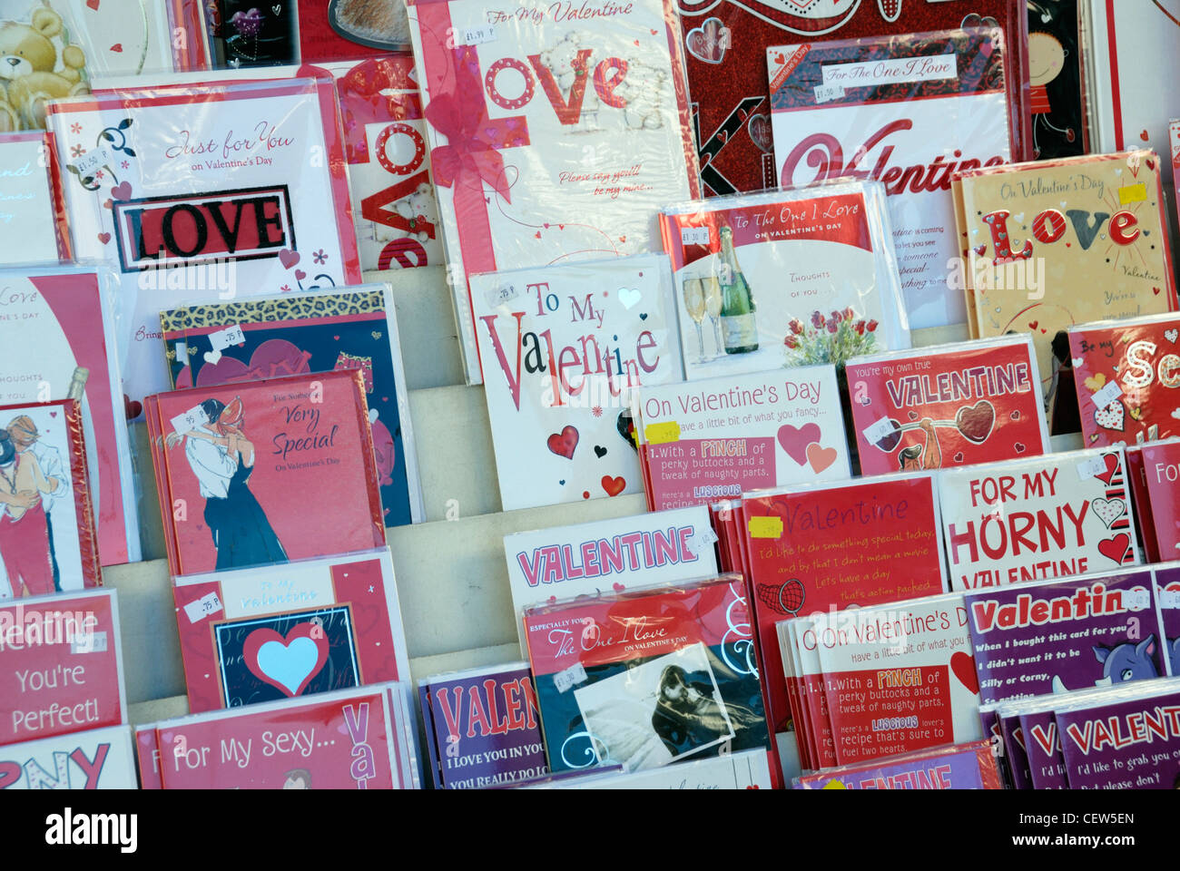 Eine Anzeige der Valentinstag Grußkarten Stockfoto