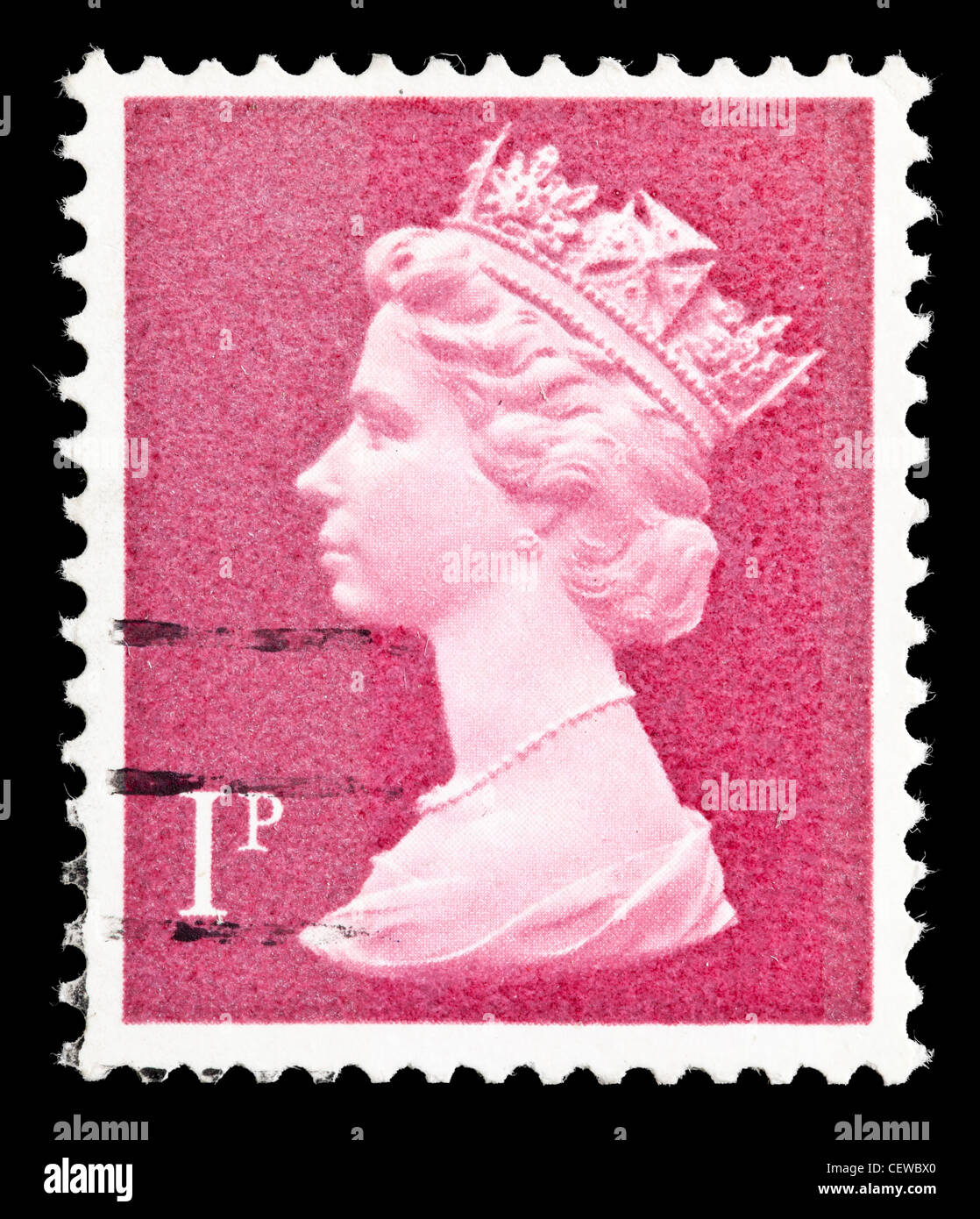 Vereinigtes Königreich 1 Pence-Briefmarke mit dem Porträt von Königin Elizabeth II.; circa 1977 Stockfoto