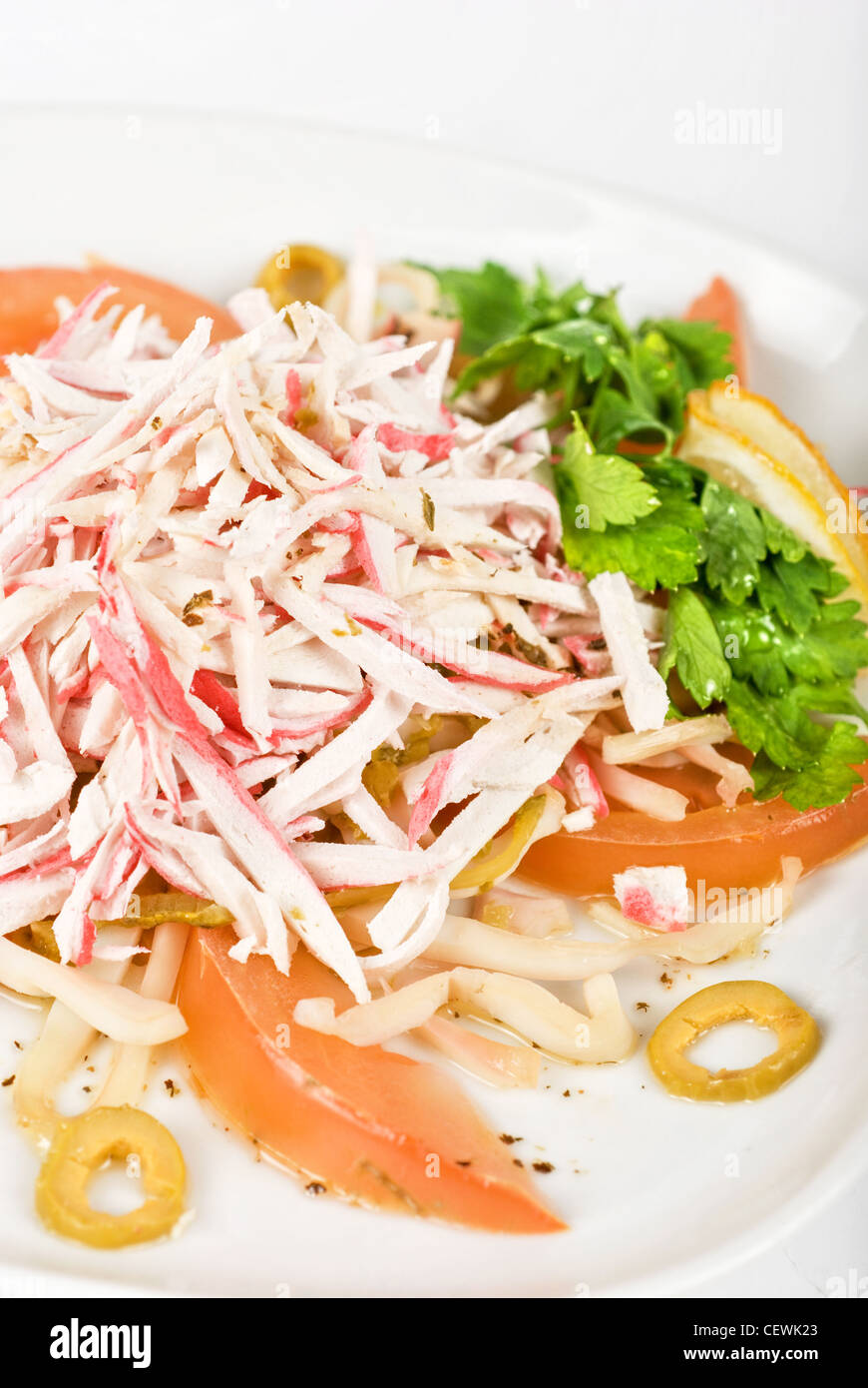 Salat mit Krabben Fleisch closeup Stockfoto