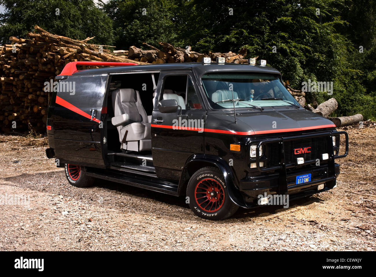 A-Team-Aktion-van, schwarz mit roten Streifen, Winchester Stockfoto