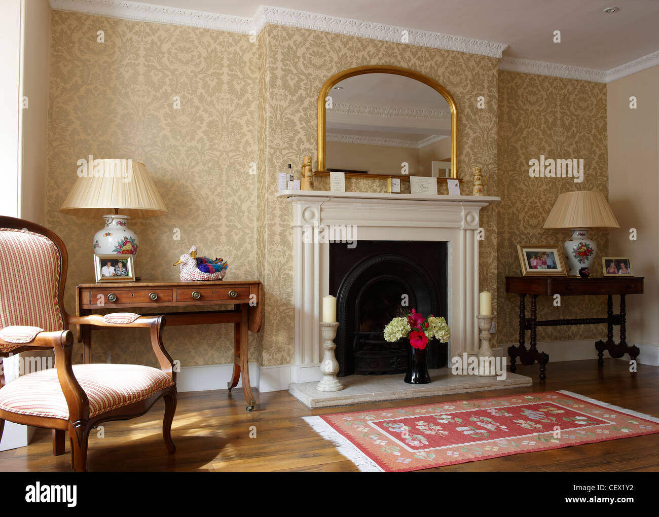 Flower Power Interieur entworfen Haus in London, mit einer reichen Palette von Farben und Textur Stockfoto