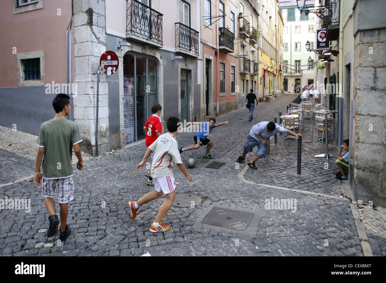 Street Soccer Match, Bairro Alto, Lissabon, Portugal Stockfoto