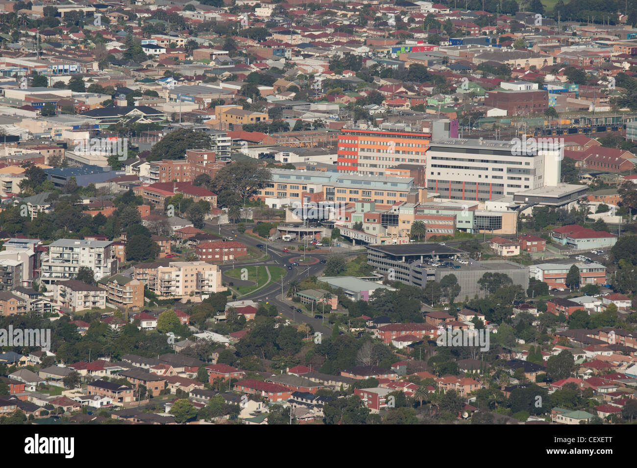 Blick hinunter auf Wollongong Stadt und Vororte Stockfoto