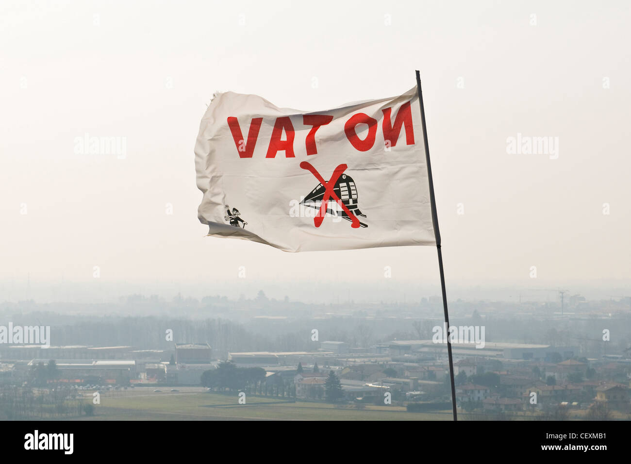 Ohne Tav Flagge, Sotto il Monte, Lombardei, Italien Stockfoto