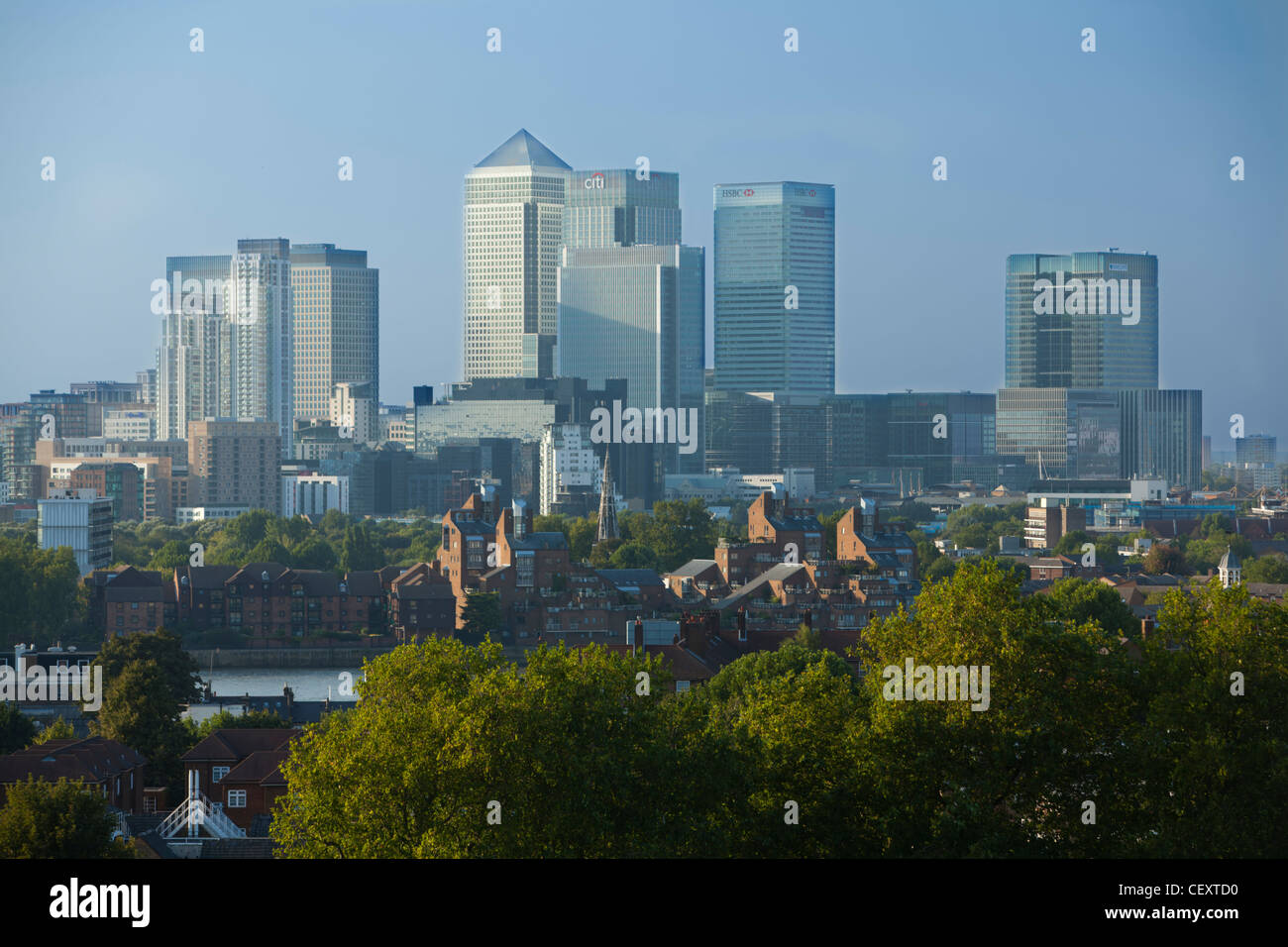 Eine Ansicht von Canary Wharf vom Greenwich Park und die Royal Observatory Stockfoto