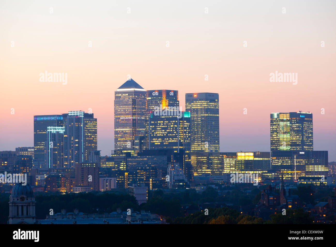 Eine Ansicht von Canary Wharf vom Greenwich Park und die Royal Obervatory Stockfoto