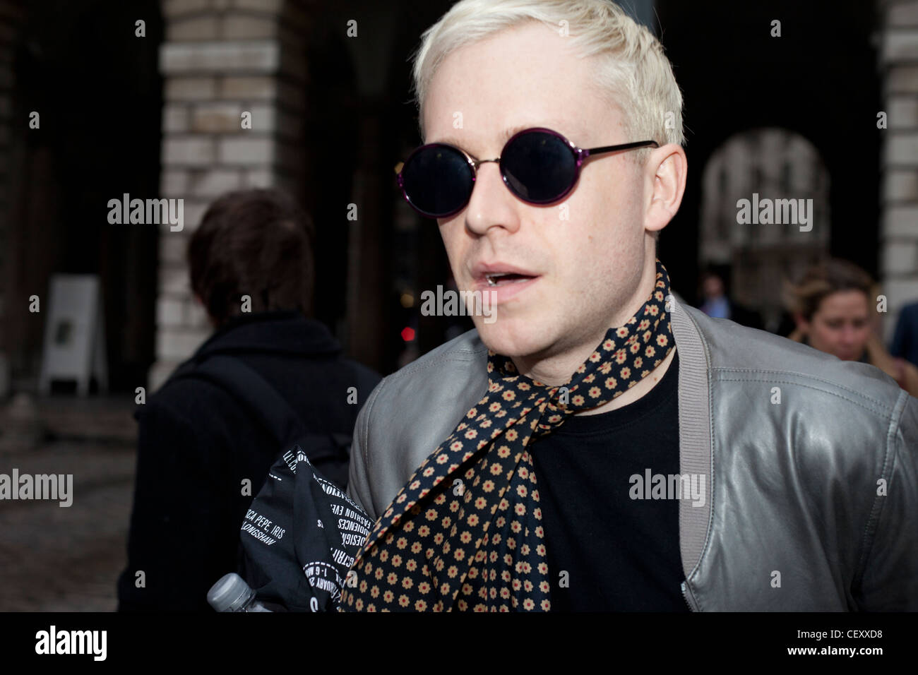 Mr Hudson kommt bei der London Fashion Week für die Oliver Spencer-Show am 22.02.12 im Somerset House. Stockfoto