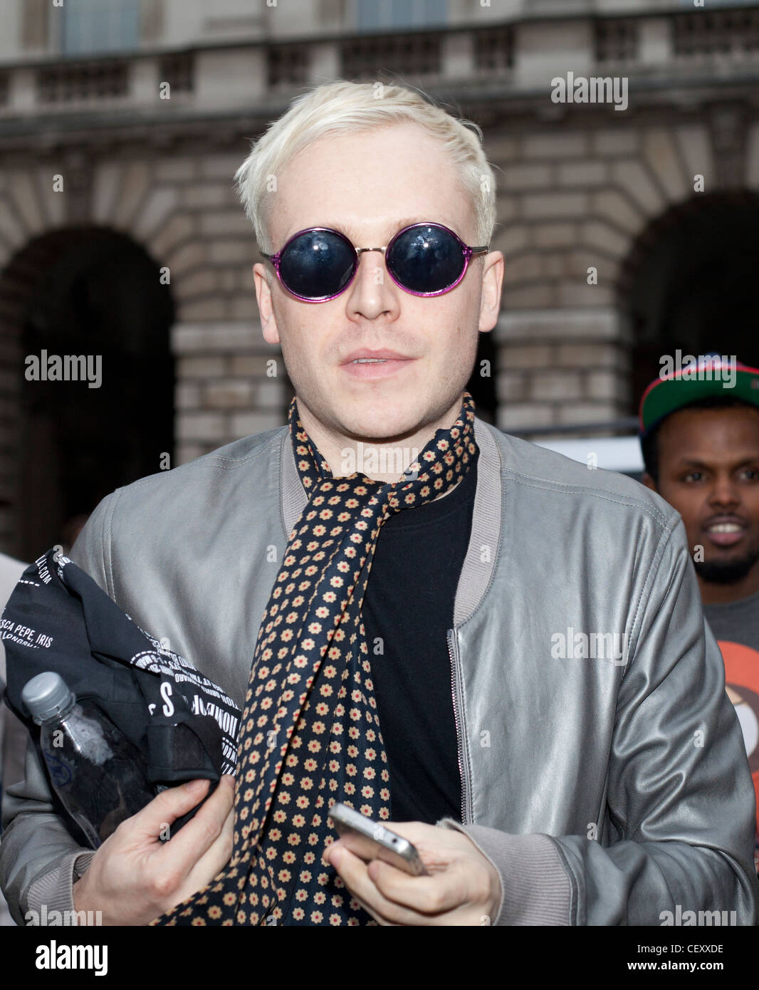 Mr Hudson kommt bei der London Fashion Week für die Oliver Spencer-Show am 22.02.12 im Somerset House. Stockfoto
