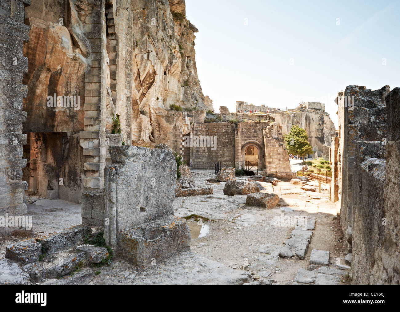 Reste der mittelalterlichen Festung in der Nähe von das Dorf Les Baux de Provence, Südfrankreich Stockfoto