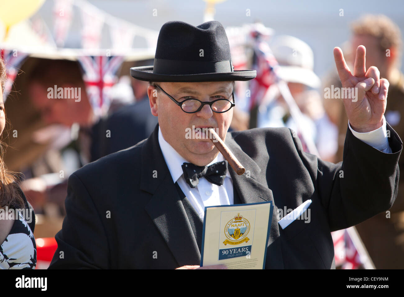 Ein Mann verkleidet als Winston Churchill beim Goodwood Revival Stockfoto