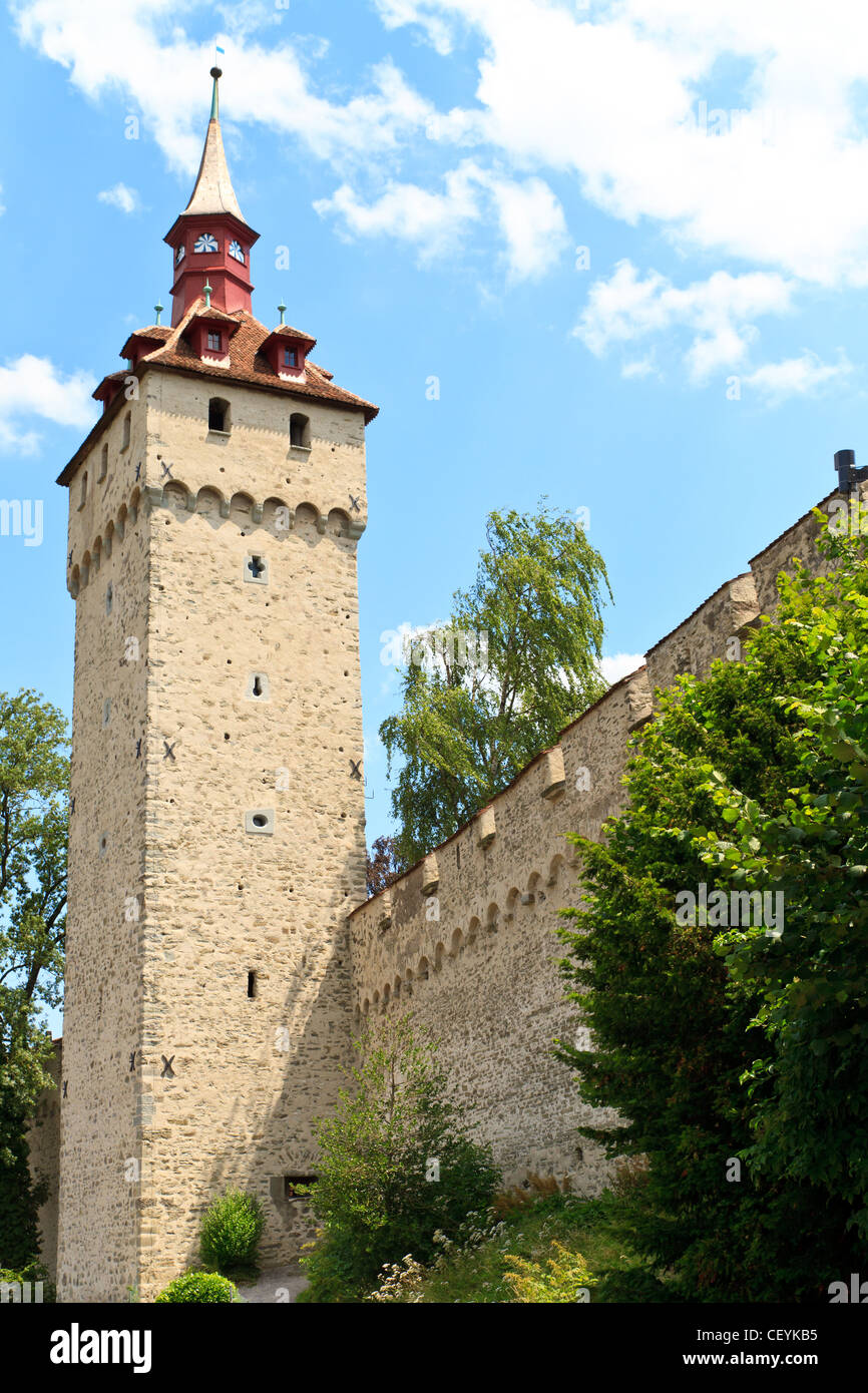 Luzern-Stadtmauer mit mittelalterlichen Turm, der Schweiz, Stockfoto