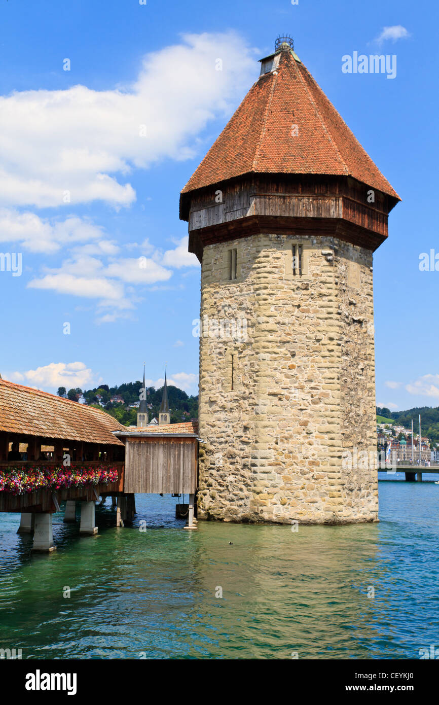 Luzern-Blick auf die Kapellbrücke Stockfoto