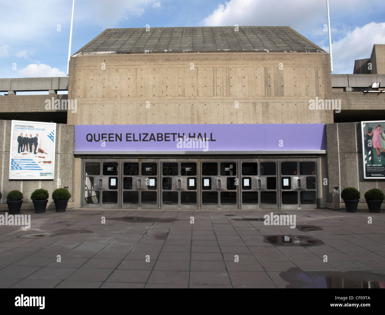 Kultige neue Brutalismus Queen Elizabeth Hall in London, England, UK Stockfoto