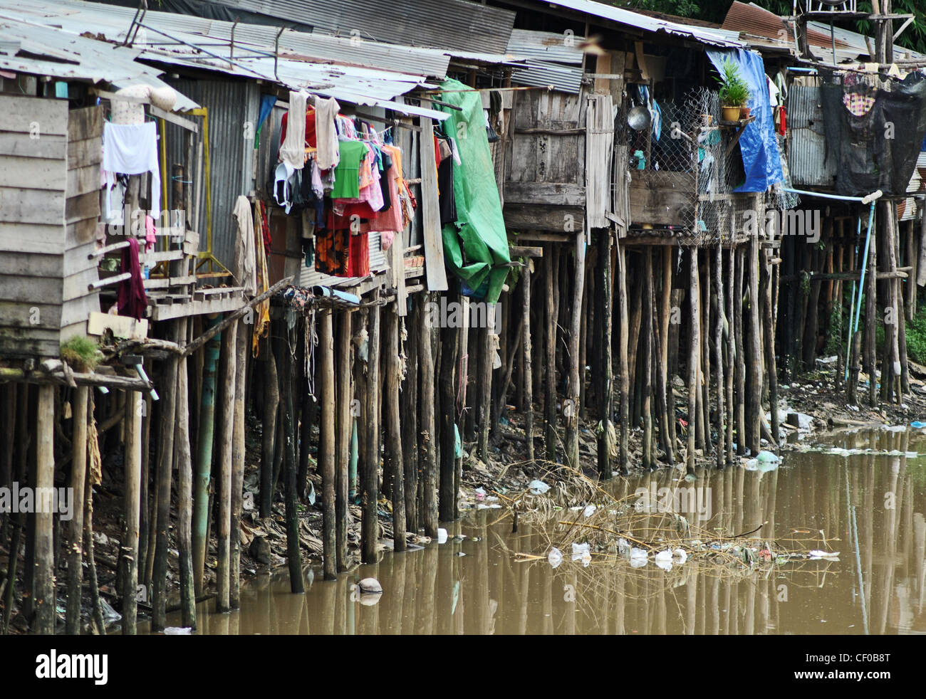 Stelzenläufer beherbergt in einer armen Gegend von Siem Reap, Kambodscha Stockfoto