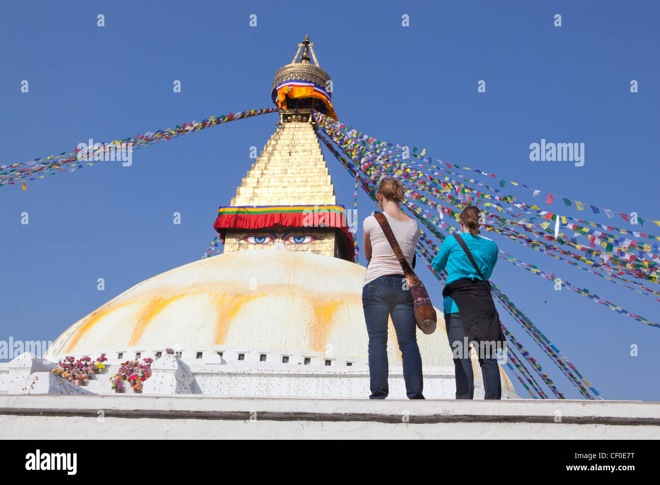 Touristen Bodnath Tempel Kathmandu-Nepal-Asien Stockfoto