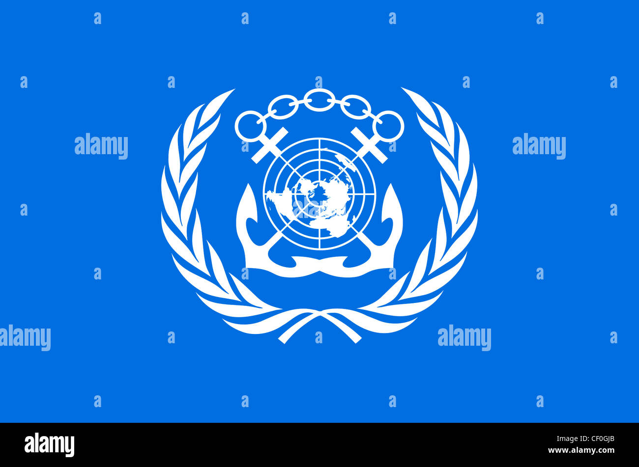 Flagge mit Wappen von der Internationalen Seeschifffahrts-Organisation IMO mit Sitz in London. Stockfoto