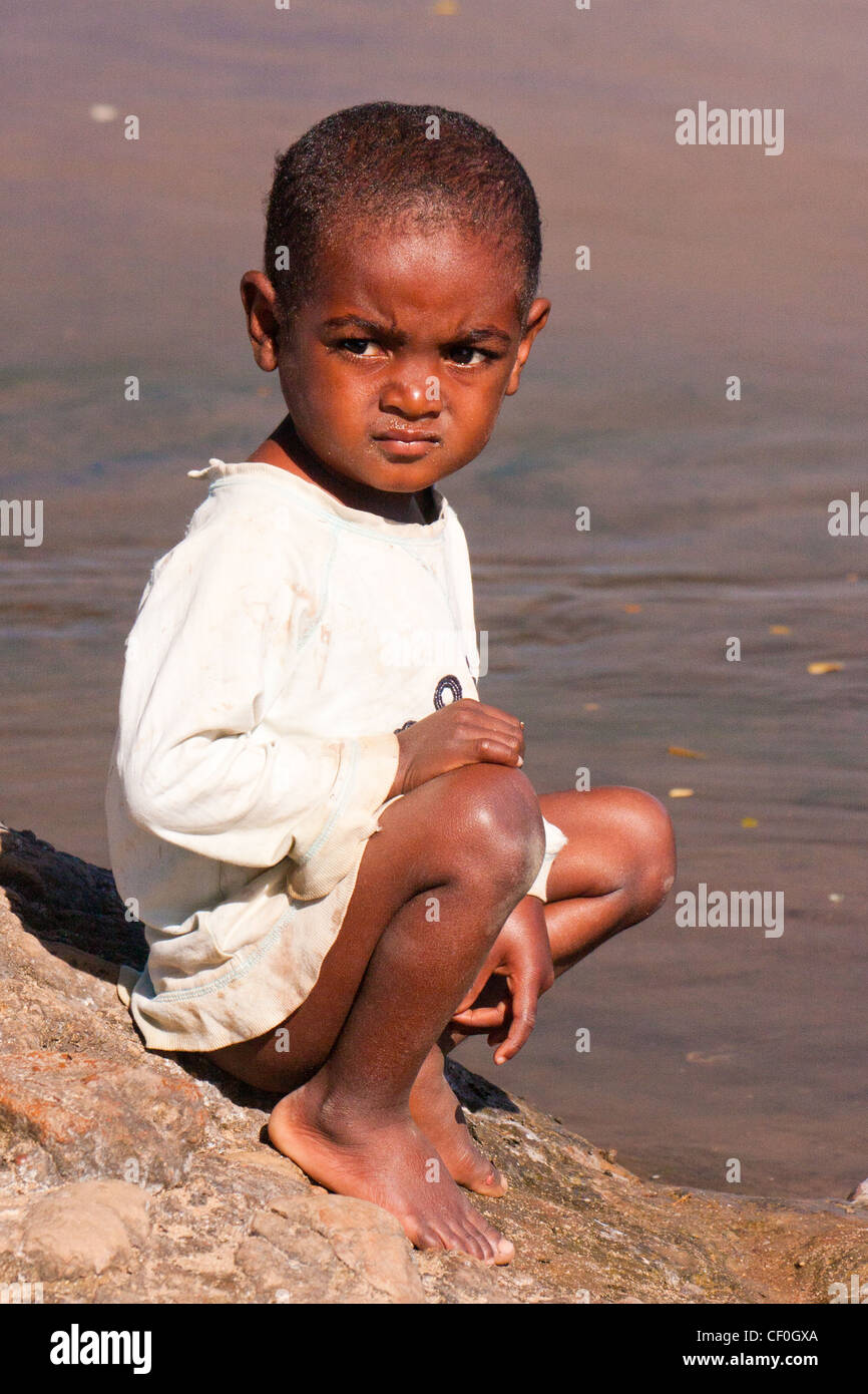 Entlang des Flusses Ankavanana in der Nähe von Antalaha Stockfoto