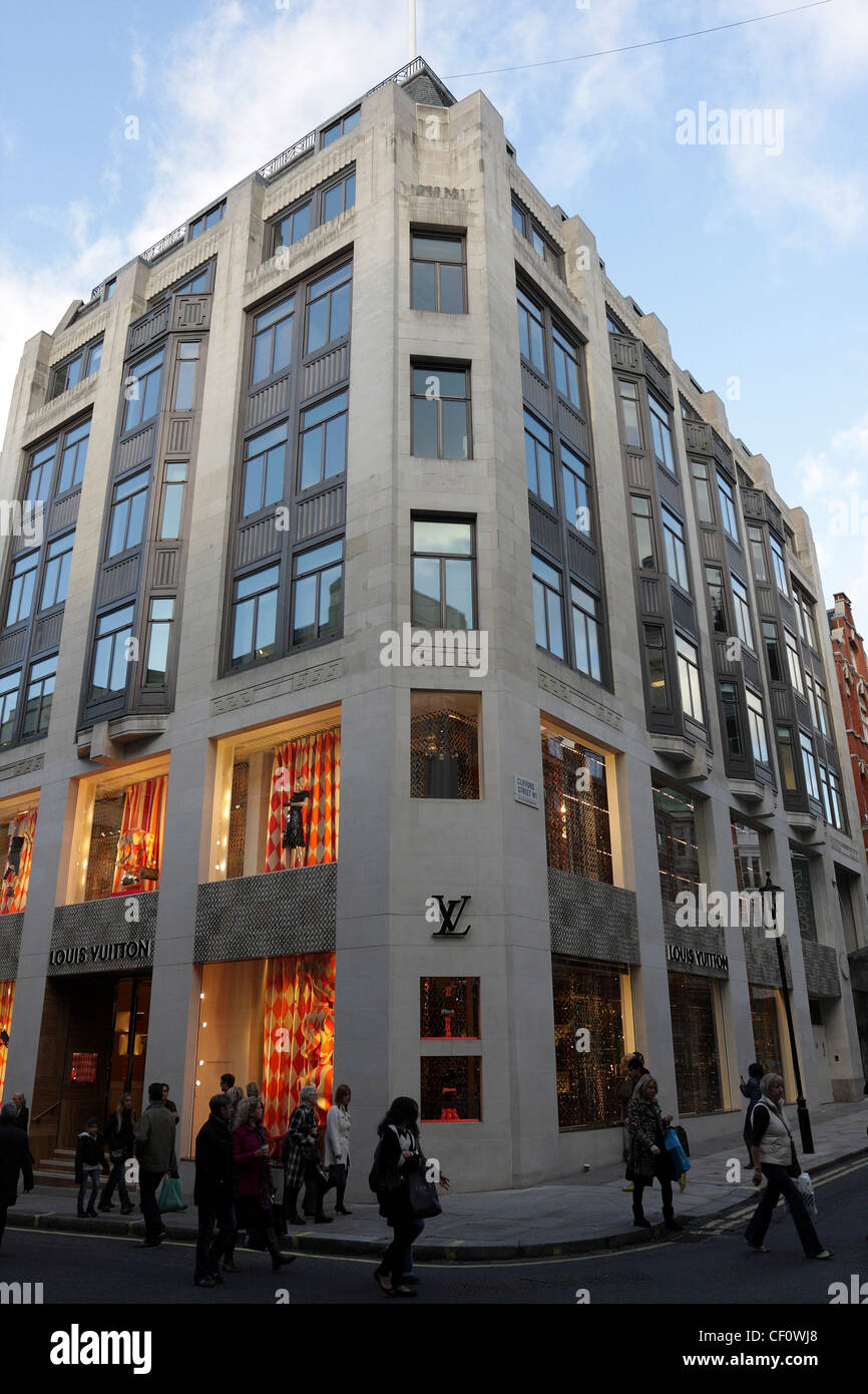 Das äußere des Louis Vuitton Flaggschiff speichern in modischen New Bond Street im Londoner West End. Stockfoto