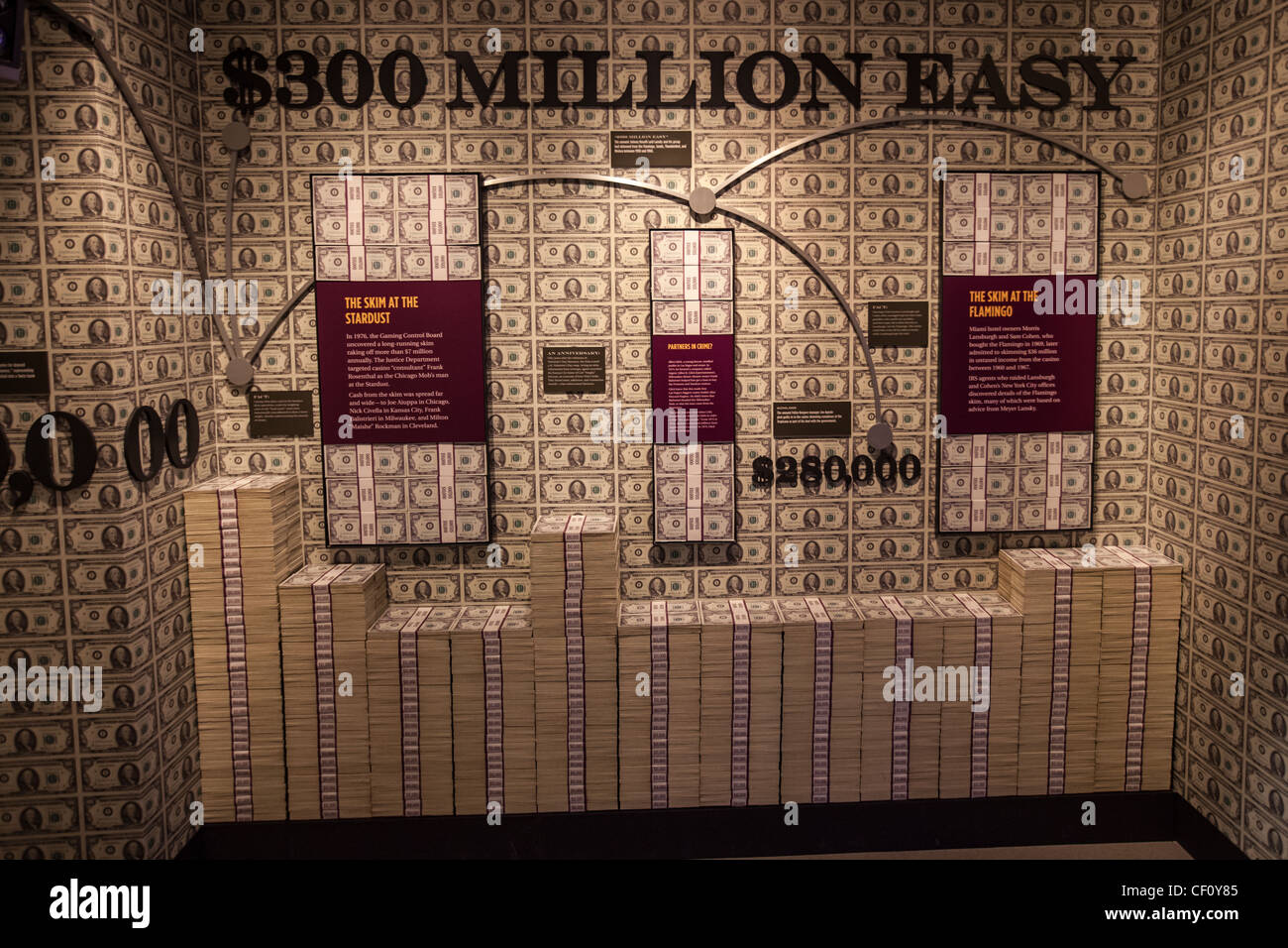 Ausstellung zeigt Geld betrogen von Casinos in der Mob-Museum eröffnet in einem ehemaligen Gerichtsgebäude in Las Vegas am 14. Februar 2012. Die 42 Millionen US-Dollar Museum bietet Ausstellungen über die organisierte Kriminalität in den USA mit Schwerpunkt auf ihre Rolle in Las Vegas. Stockfoto