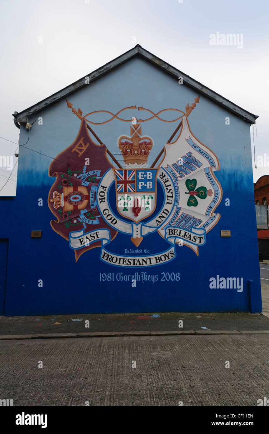 Wandbild für East Belfast protestantischen Boys, die Ulster Volunteer Force und der Royal Irish Rifles Stockfoto