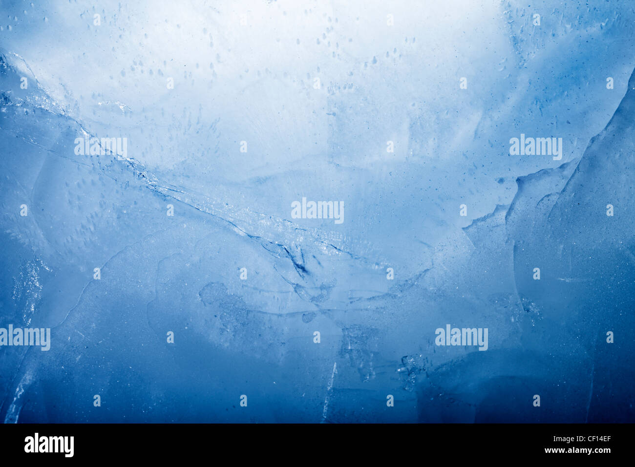 Blau getönten Hintergrundbild aus Eis. Stockfoto