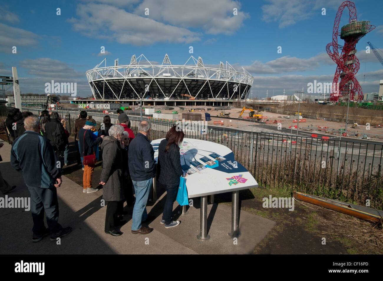 Das Olympiastadion im Bau in Stratford Ost-London zu den Olympischen Spielen 2012 in London, England. 26. Februar 2012 Stockfoto