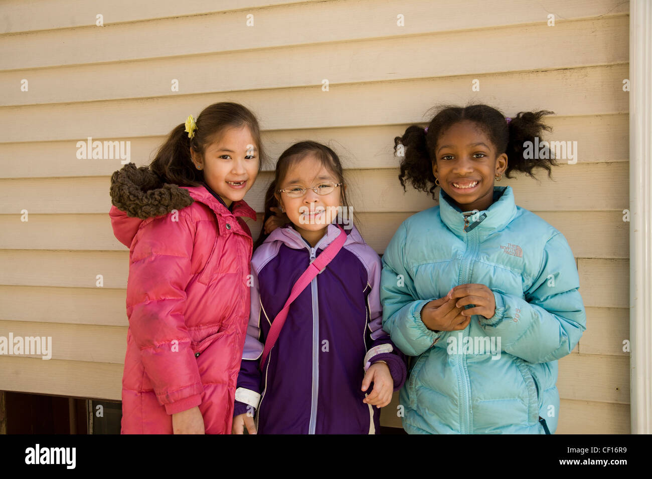 Kinder sind uns Kindergarten Schule/frühen Lernzentrum im Stadtteil Kensington sehr multikulturellen Brooklyn, NY Stockfoto