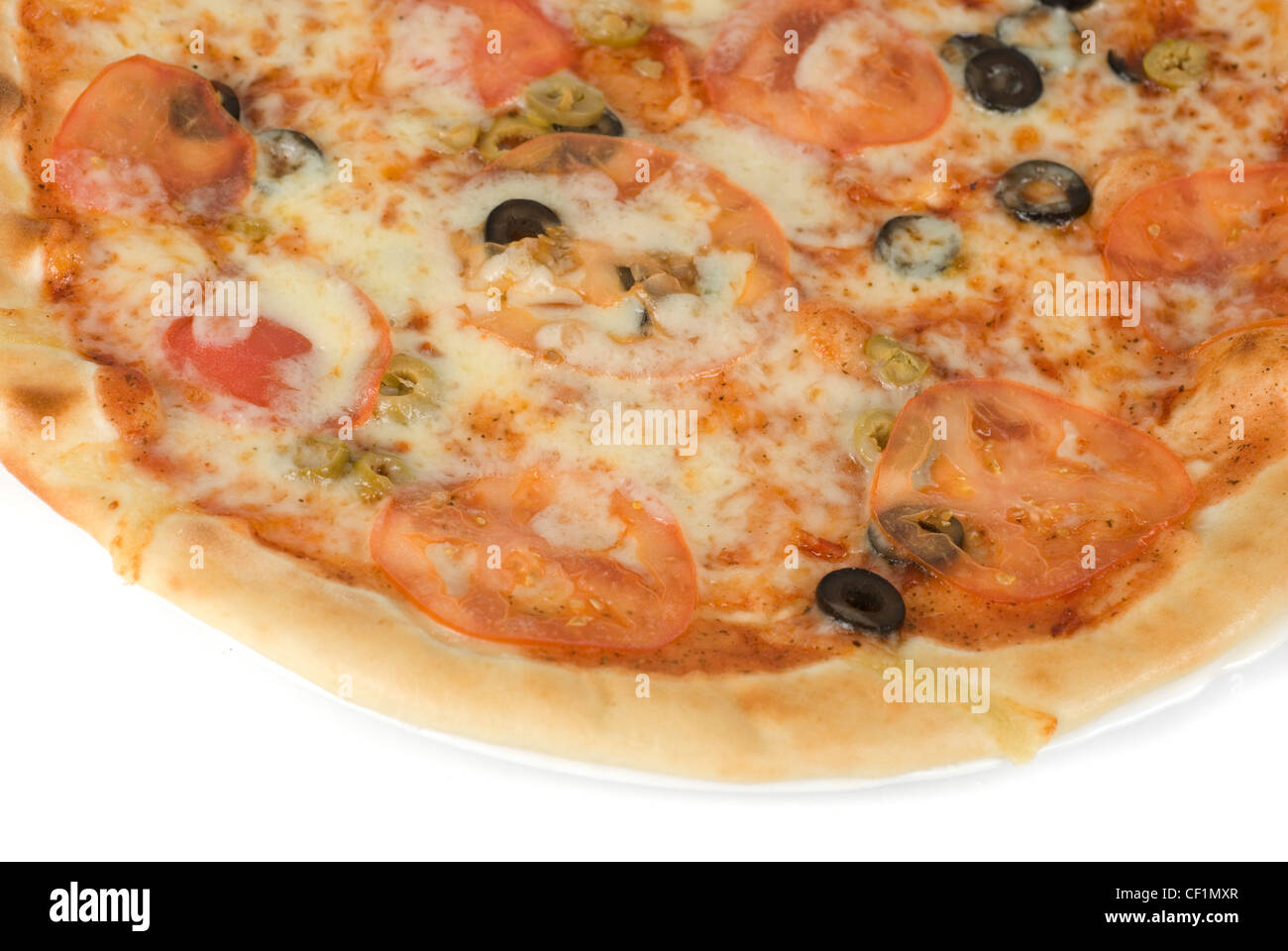 Margarites Pizza Closeup mit Mozzarella, Tomaten und Oliven Stockfoto