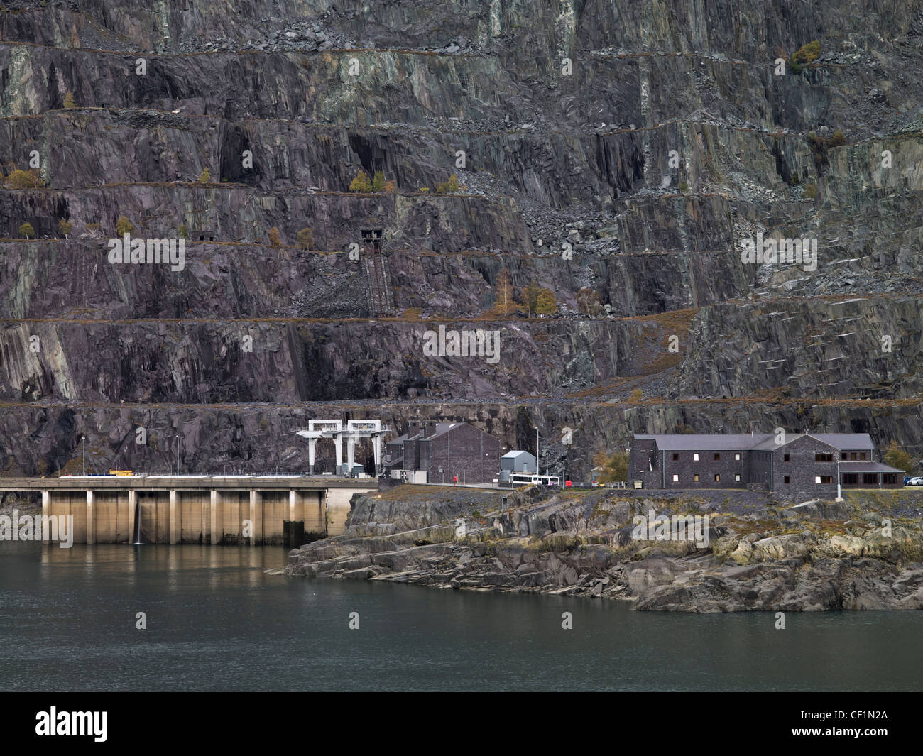 Dinorwig Kraftwerk "Electric Mountain" & Llyn Peris.  Erbaut auf dem Gelände einer alten Schiefer mine - Wasserkraft-stati Stockfoto