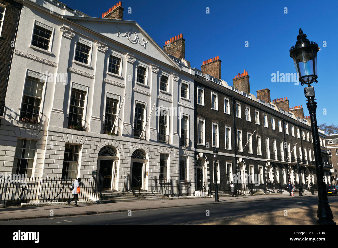 Bedford Square in Bloomsbury, von 1775 bis 1783 erbaut. Es hat einige der am besten erhaltenen georgianischer Architektur in London. Stockfoto